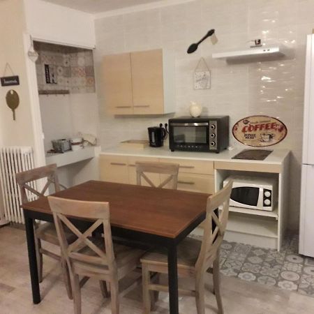 Enclos savoyard Appartement meublé 1chambre 1 canapé lits 3personnes Grand-Aigueblanche Extérieur photo